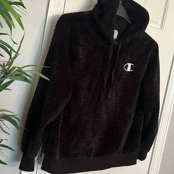 Champion faux fur hoodie S - Picture 4 of 9